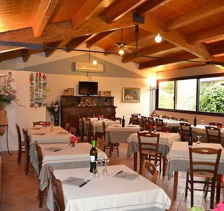 Il Sentiero Hotel Ostra Vetere Екстериор снимка